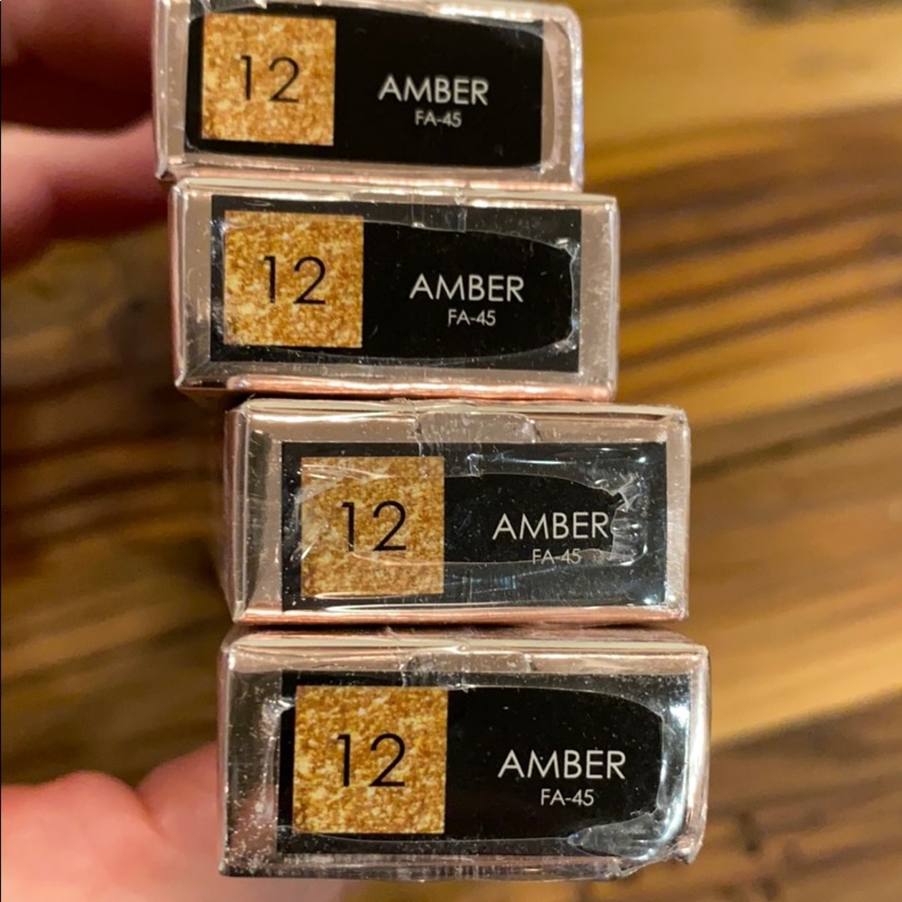 ⭐️3 for $30 SALE⭐️ Metallic Luxe Lipstick in AMBER - Picture 8 of 10